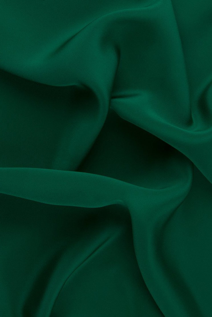Emerald Green Silk 4-Ply Crepe Fabric By The Yard Emerald Green Silk 4-Ply Crepe Fabric By The Yard